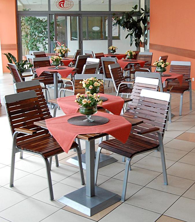 Hotel Kreator-Sport Krasków Exterior foto